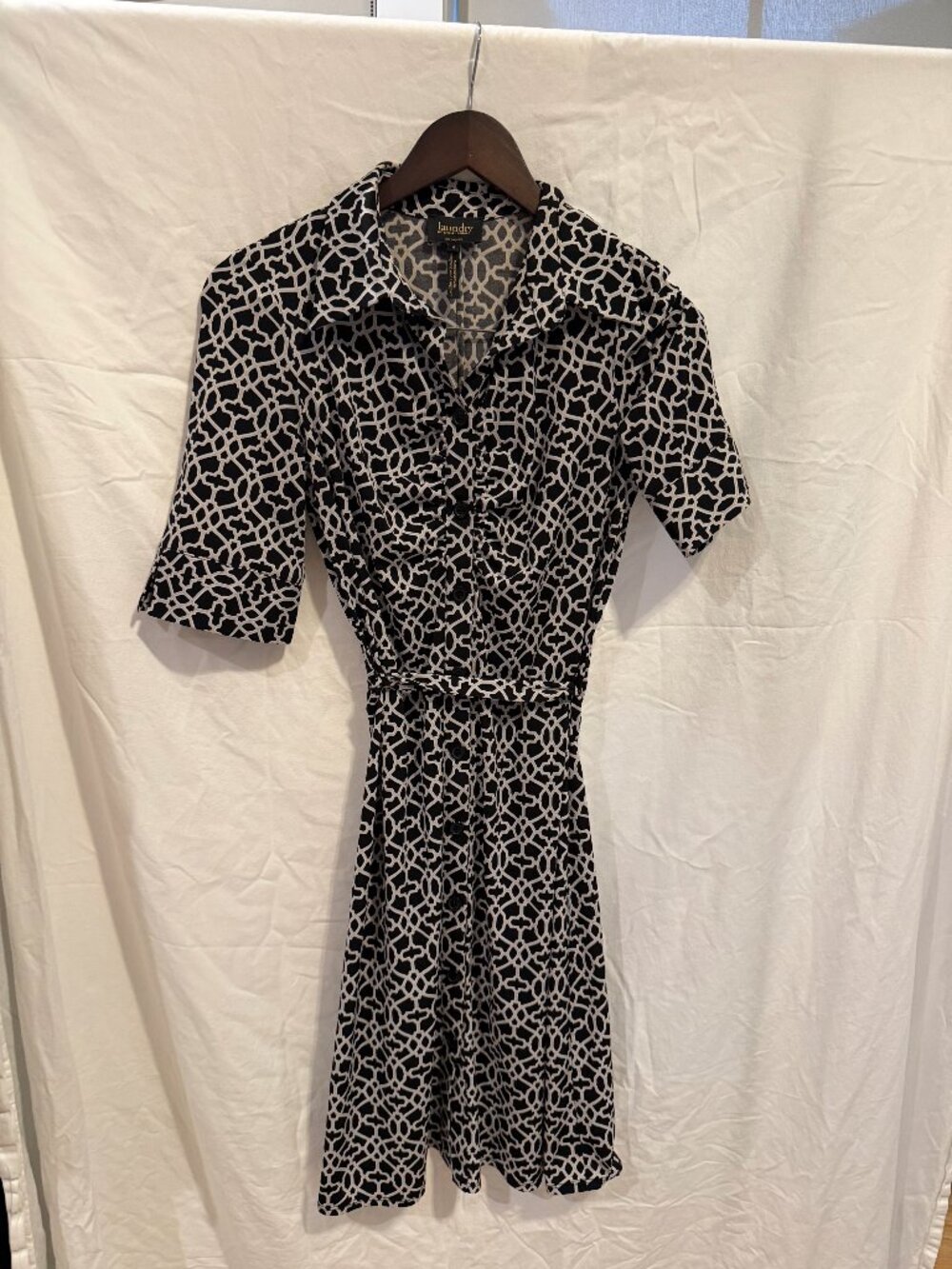 Laundry by Shelli Segal Black & White Greek Key Shirt Dress | Size 6